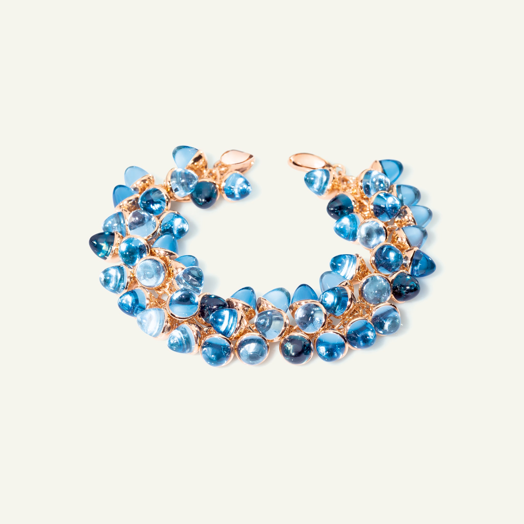 MIKADO Flamenco Armband in 'Sky'