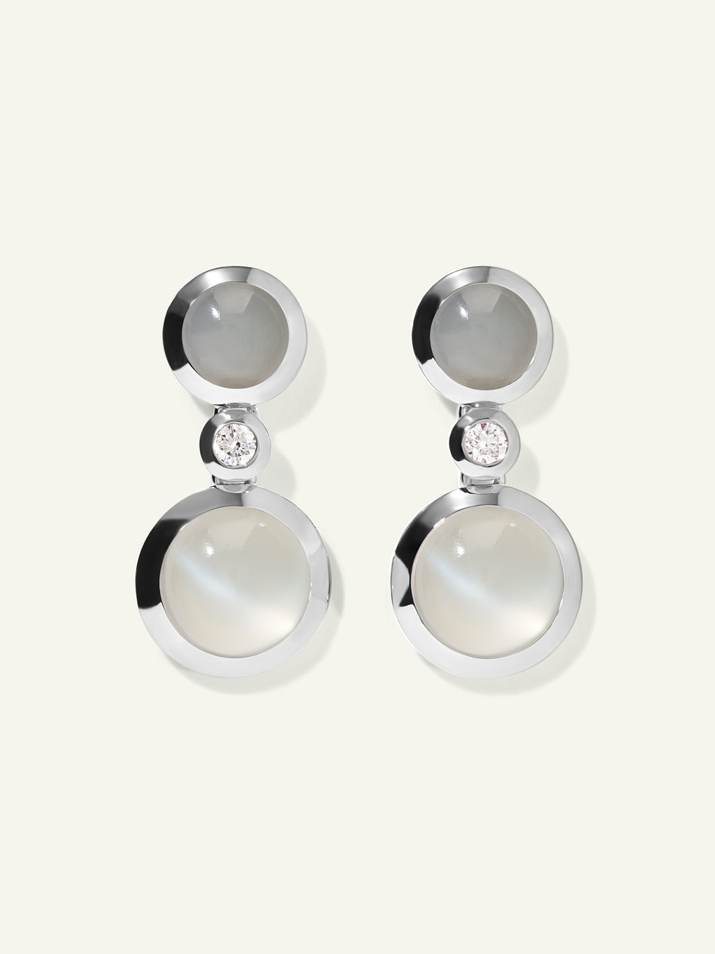 BOUTON 2 Cabochons Earrings in 'Cashmere' with White Diamonds