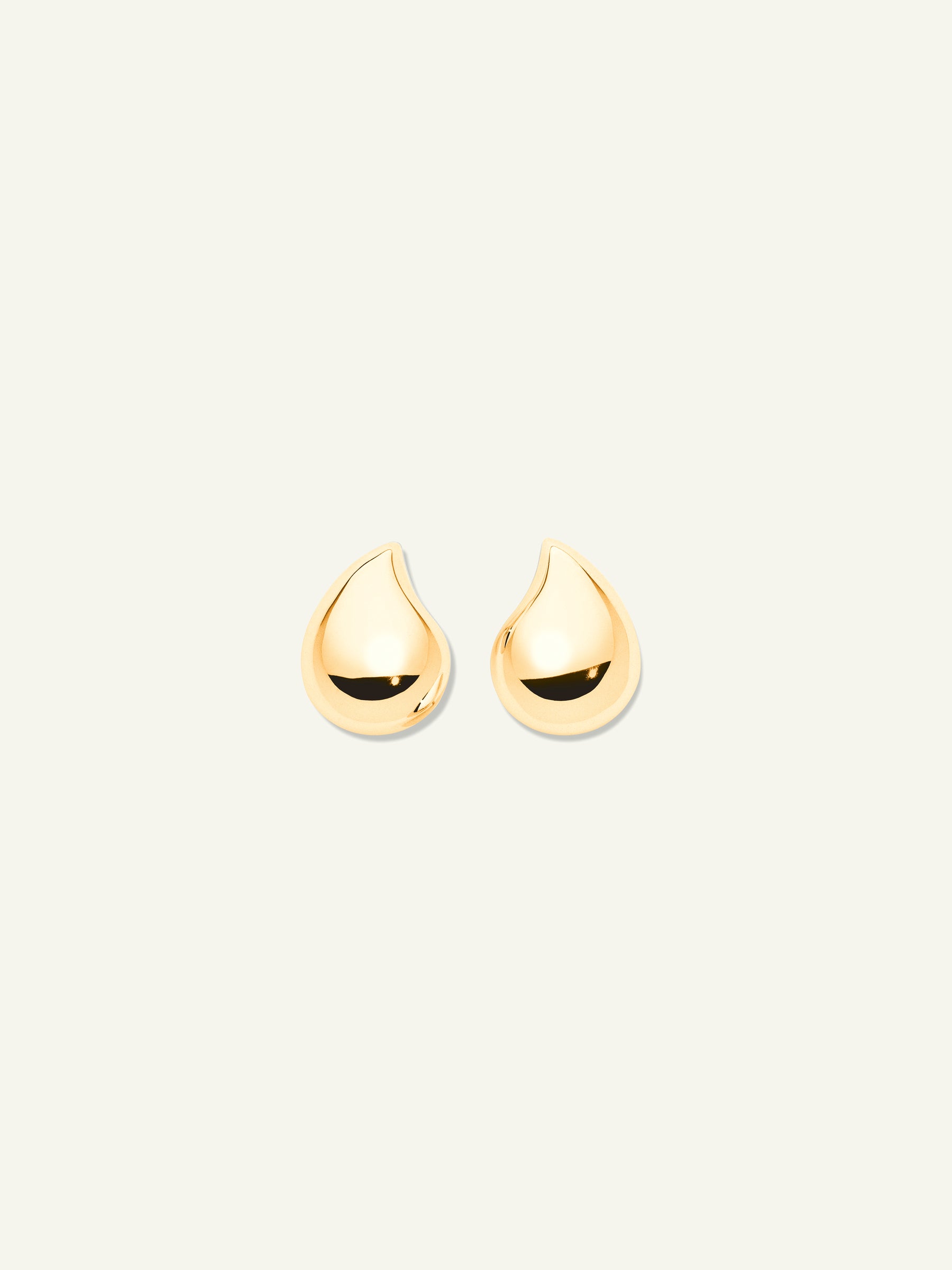 SIGNATURE Small Stud Earrings