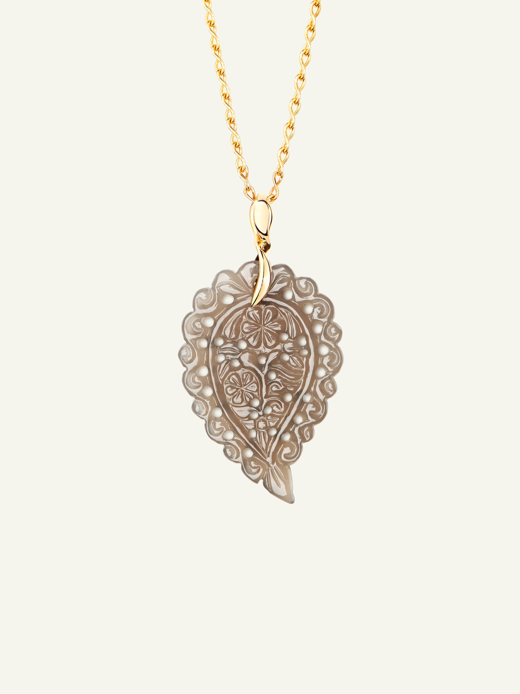 INDIA Medium Pendant with Grey Chalcedony