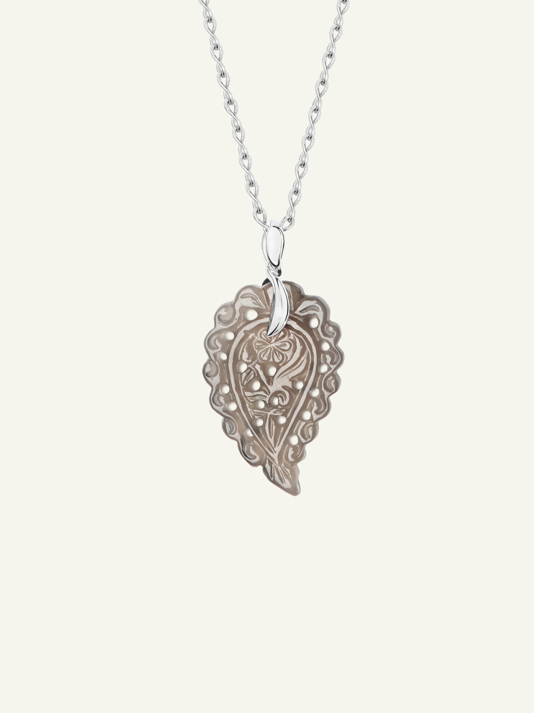 INDIA Small Pendant with Grey Chalcedony