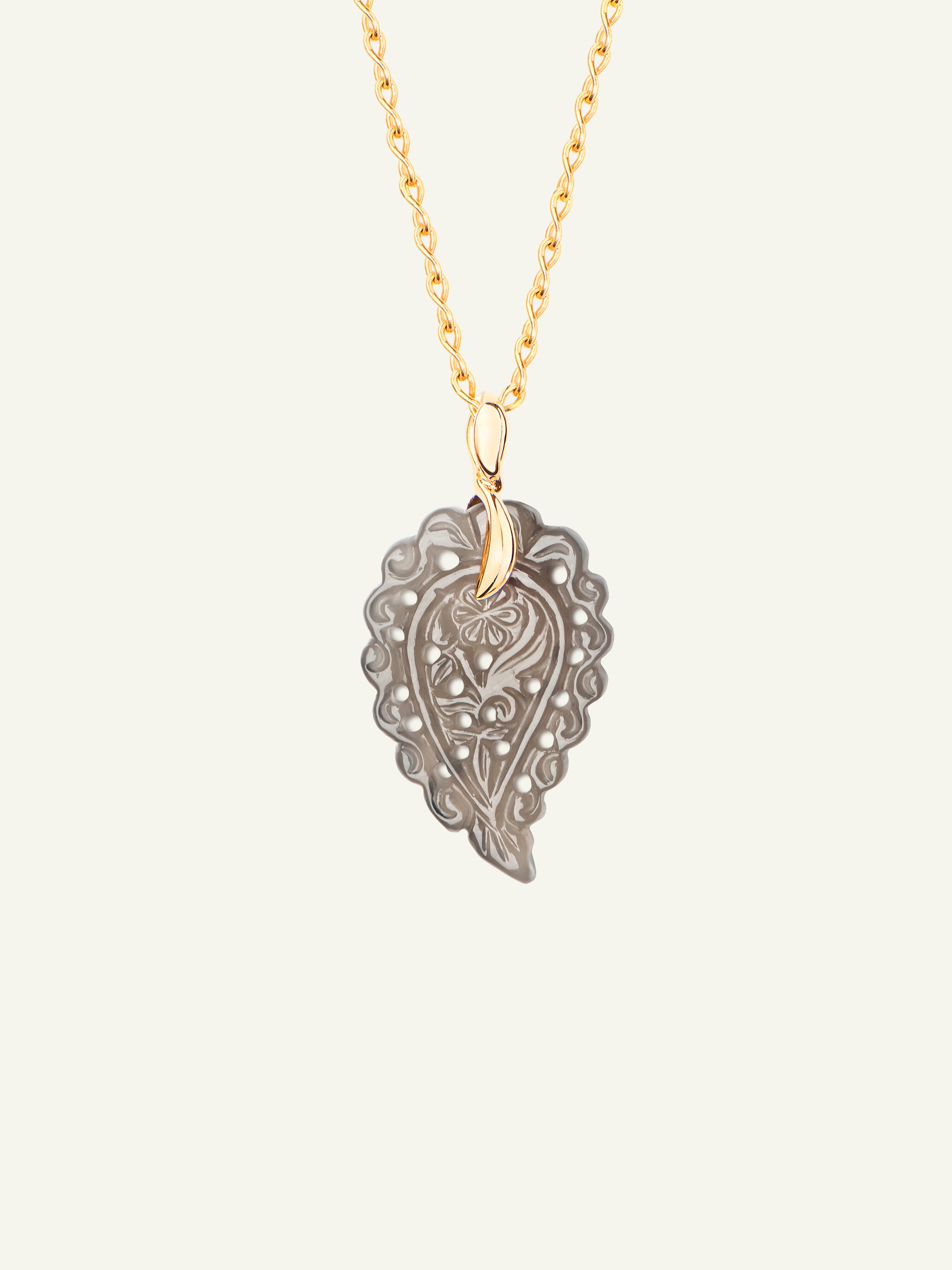INDIA Small Pendant with Grey Chalcedony