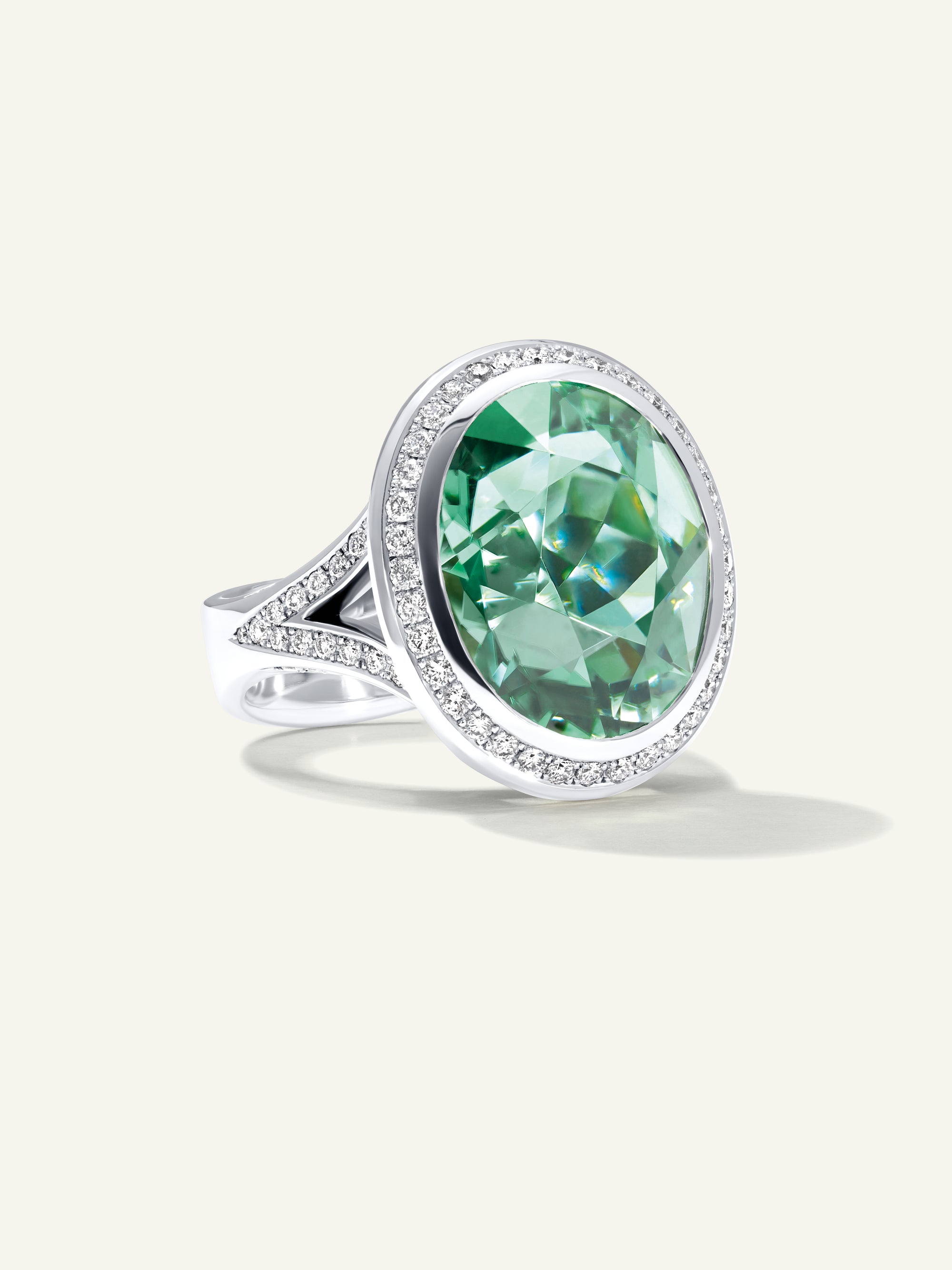 CUSHION Ring mit Mint Turmalin