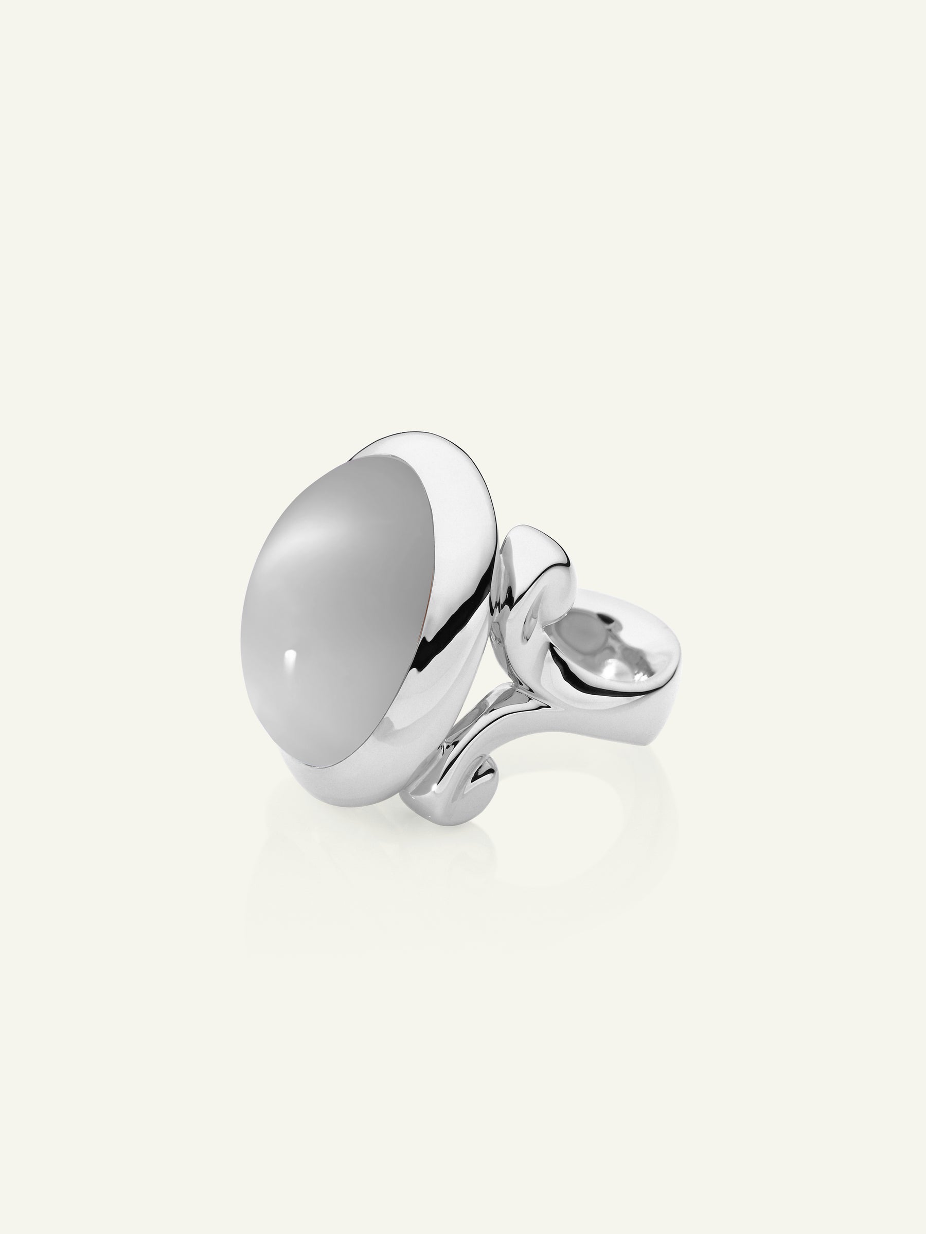 HIPPIE GLAM Small Ring with Grey Moonstone