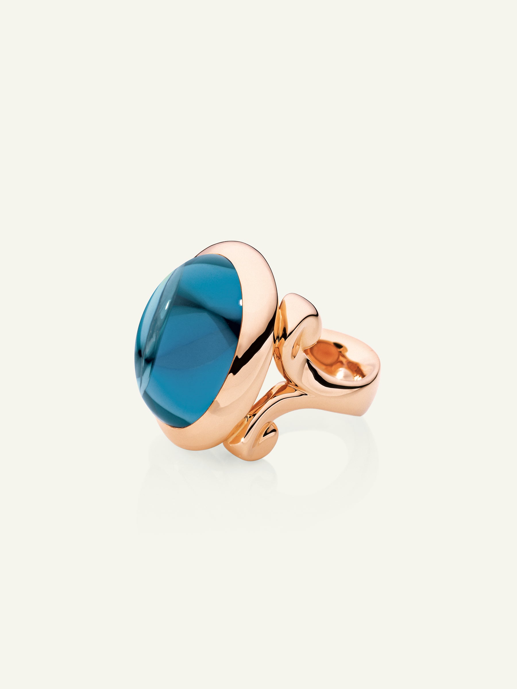 HIPPIE GLAM Small Ring with London Topaz