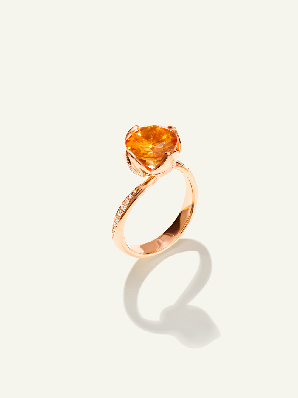 TULIP Ring with Mandarin Garnet and Diamond Pavé