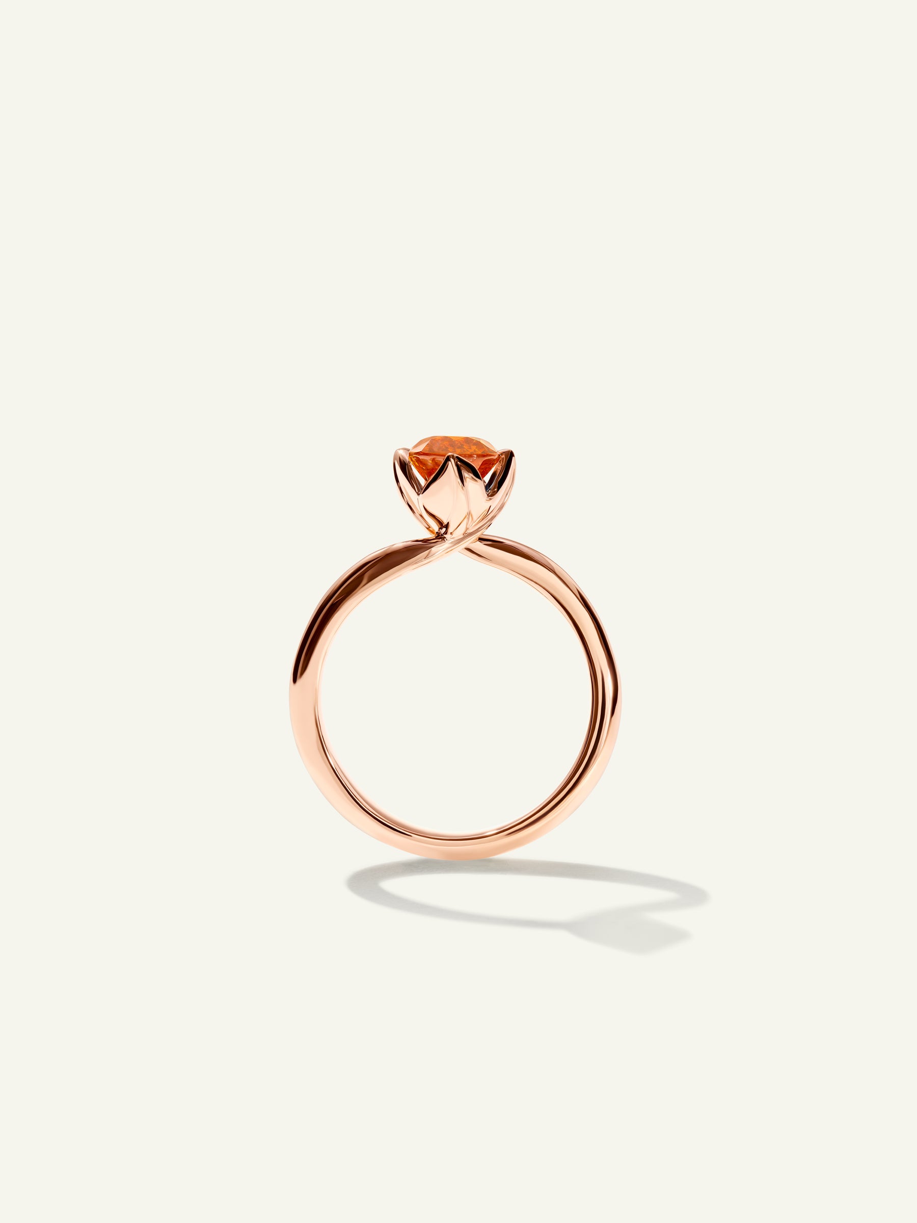 R-TUL-xs-Man-rg | TULIP Ring XS with Mandarin Garnet