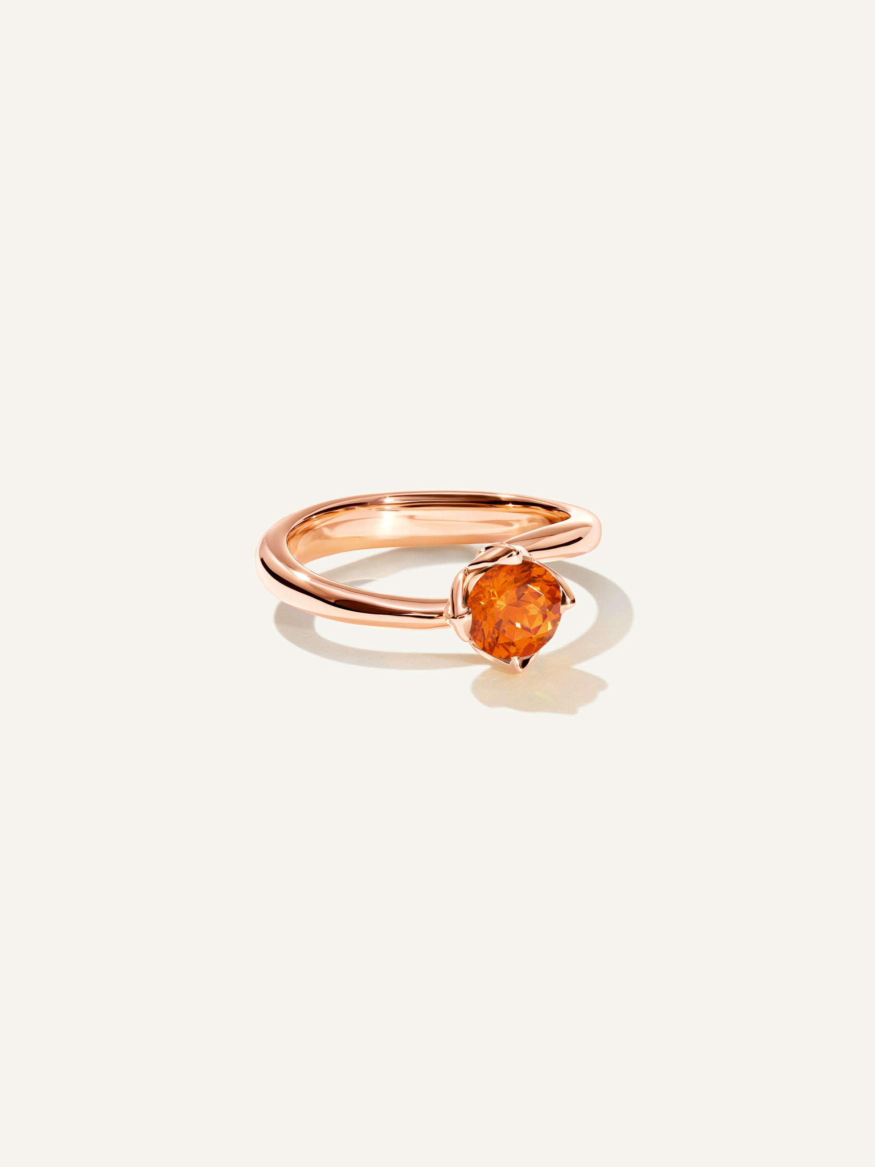 R-TUL-xs-Man-rg | TULIP Ring XS with Mandarin Garnet