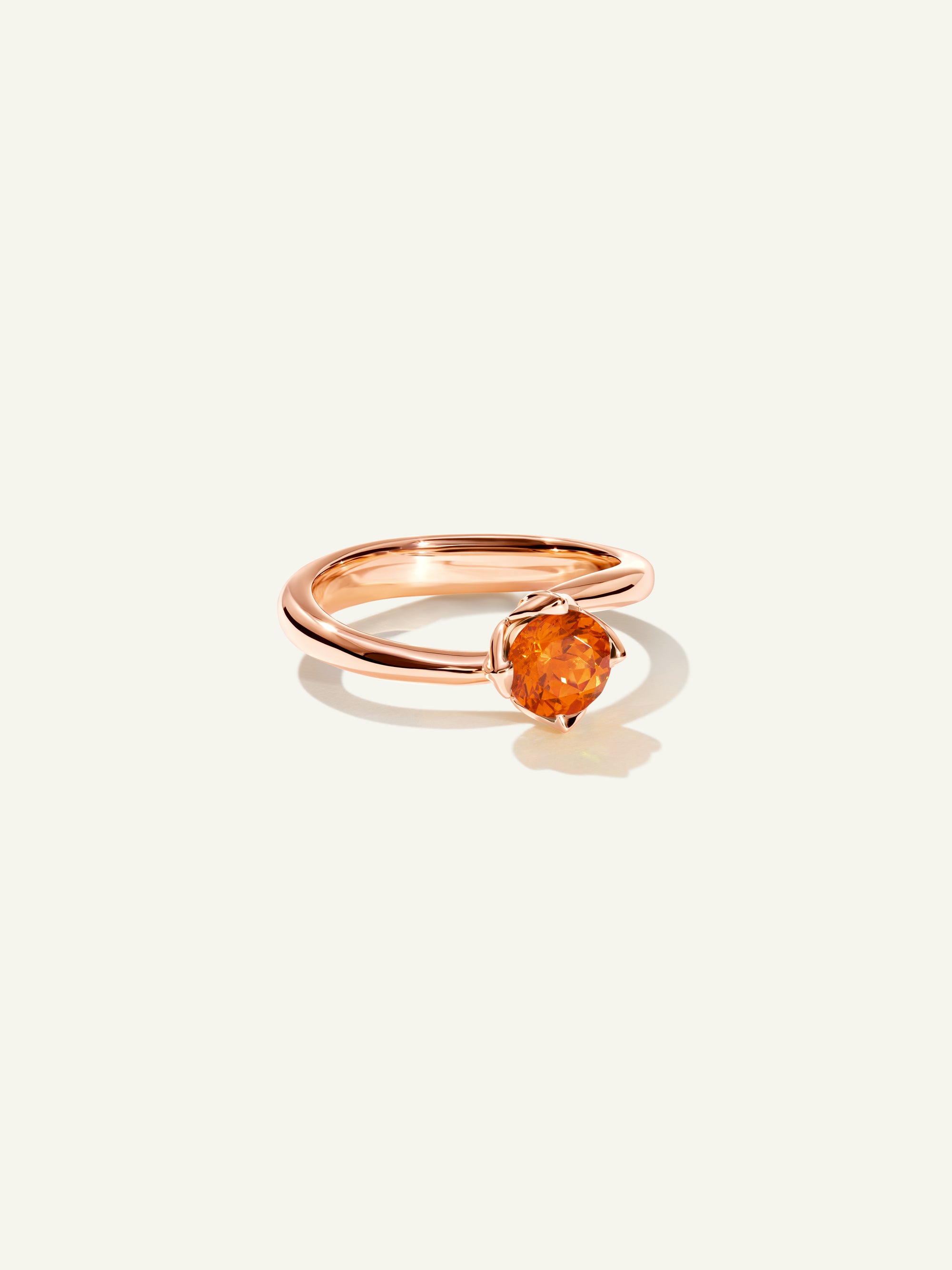 R-TUL-xs-Man-rg | TULIP Ring XS with Mandarin Garnet