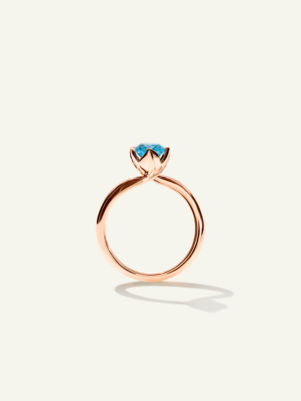 R-TUL-xs-ToSw-rg | TULIP Ring XS with Swiss Topaz